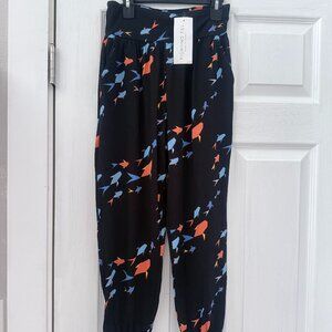 NWT Fighting Eel Ava Sky black origami fish pant Asana sz XS NEW